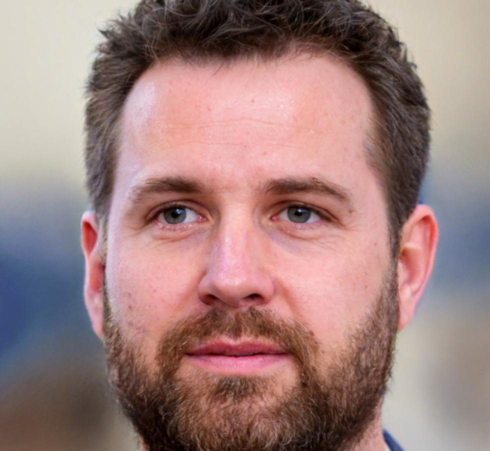 Arvid Brandt conducting financial assessment session